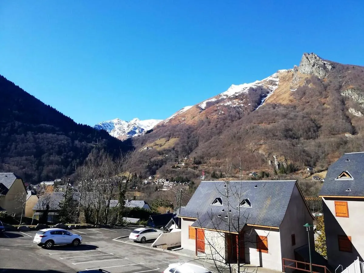 Appartement Elegant A Cauterets 48 M² Piscine Partagee 0*,  Francie